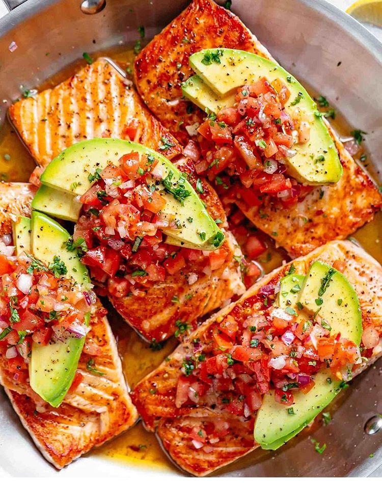 AmbitiousWomenCookToo | Seared Salmon with Tomato Avocado Salsa